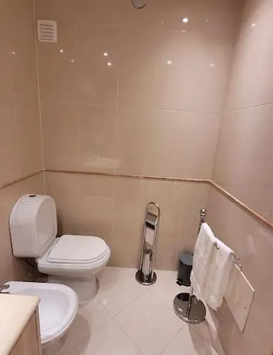 Betty's House Apartment *