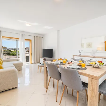 Betty's House Апартаменты